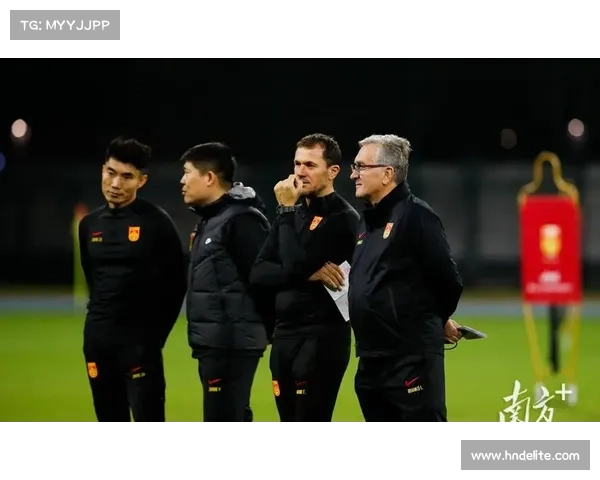 津媒:伊万旧部回归暗藏新动向 教练组用人凸显熟面孔偏好 津媒:伊万旧部回归暗藏新动向 教练组用人凸显熟面孔偏好